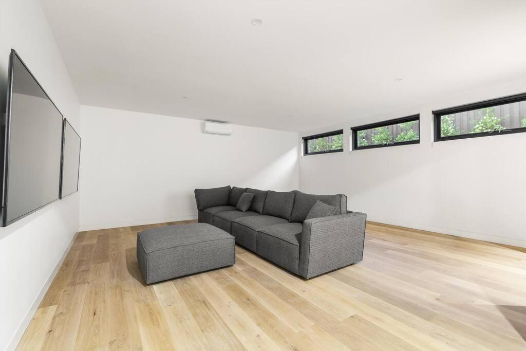 Kirks On Park - Brand New Luxury Home, Great Location ซอร์เรนโต ภายนอก รูปภาพ